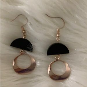 NWOT Gold & Black Earrings